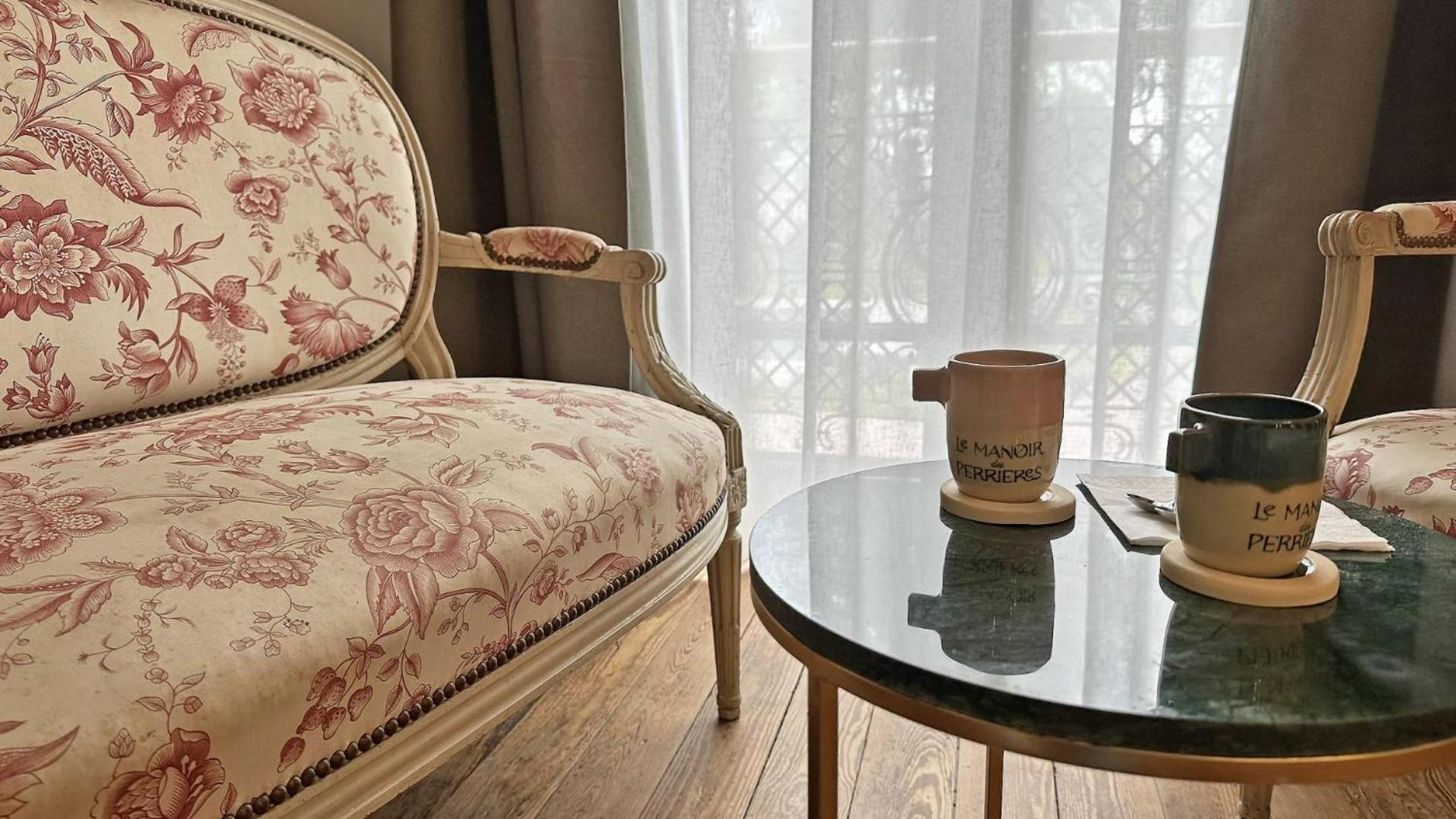 Bed and Breakfast Le Manoir Des Perrieres Rochechouart Zewnętrze zdjęcie
